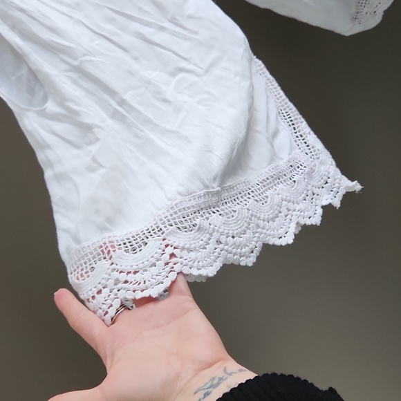 White Raviya cover-up - Picture 2 of 8